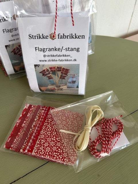 Kit for 3 Christmas Pigs