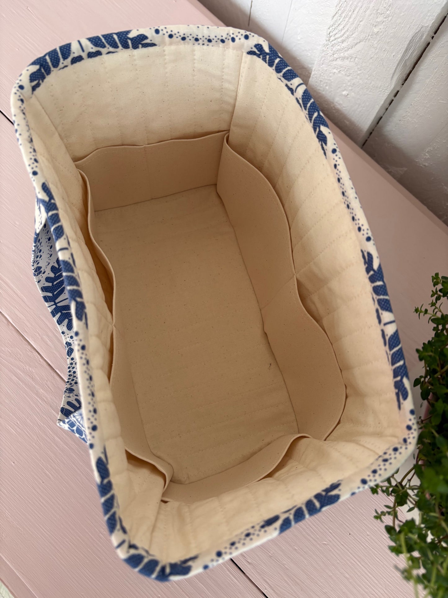 Lille sy-/strikketaske