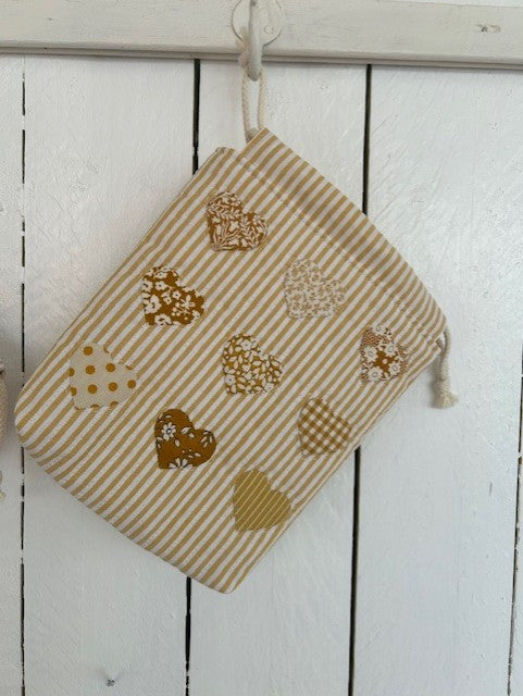 Kit for small log cabin project bag in blue colors